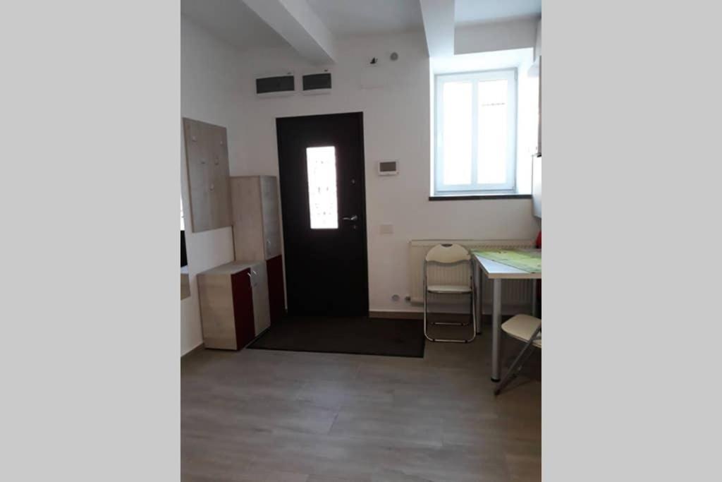 Zsizelle Rezidence Apartamento Braşov Exterior foto